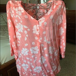 Coral blouse with 2 different patterns!